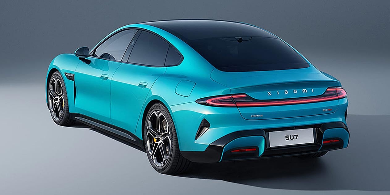 Xiaomi SU7 vue 3/4 arrière